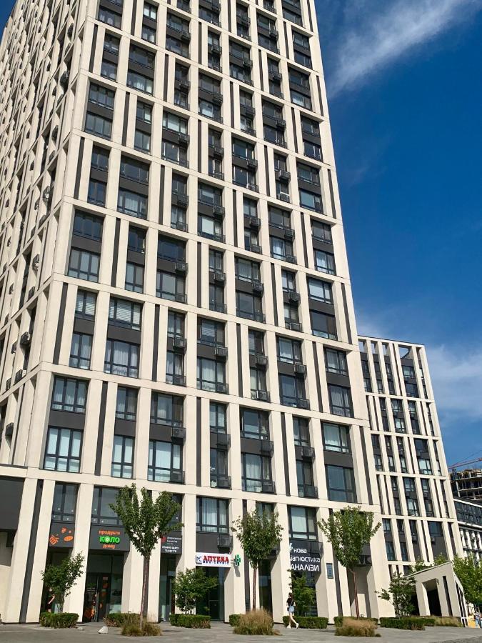 New 3 Rooms Apartment Near The Metro Station Kyiv Exterior foto