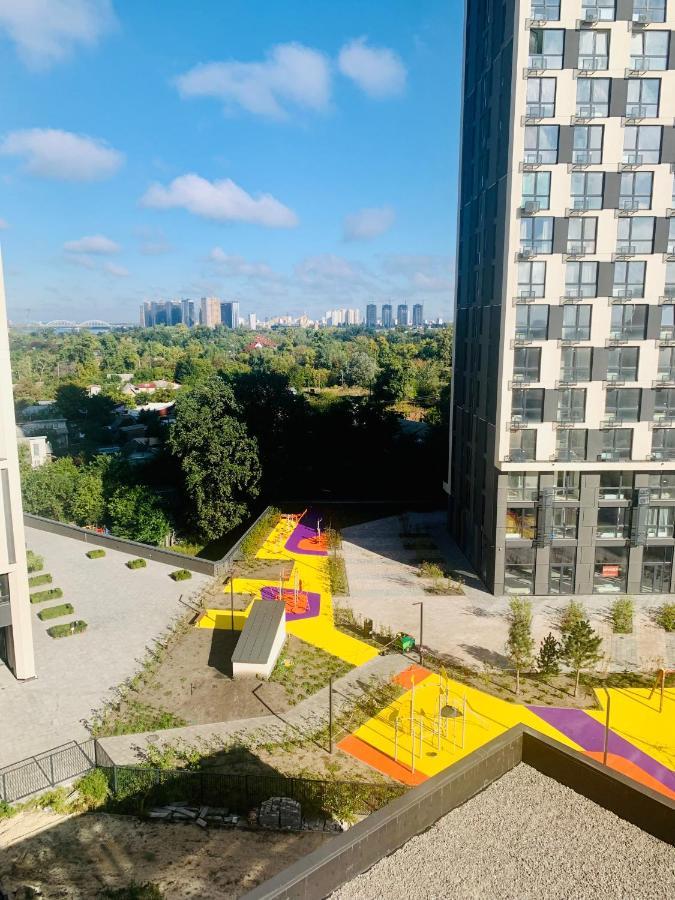 New 3 Rooms Apartment Near The Metro Station Kyiv Exterior foto